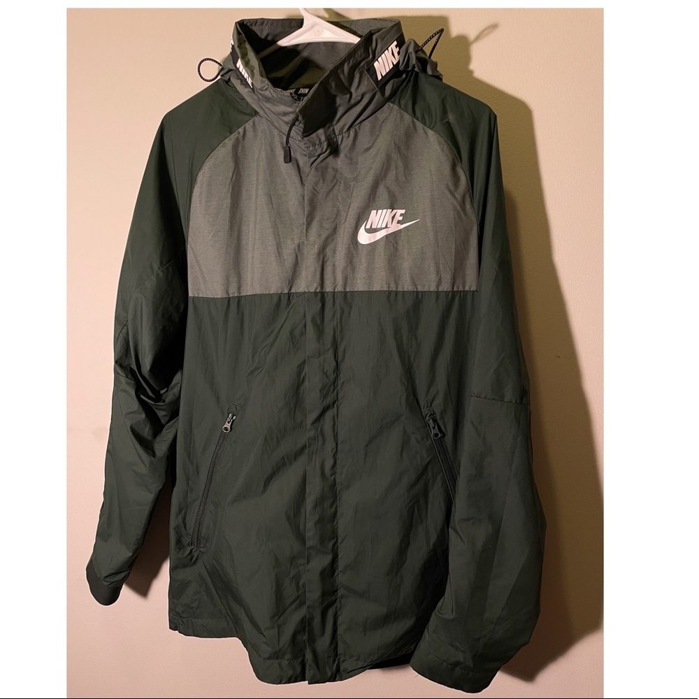 Nike Windbreaker Jacket